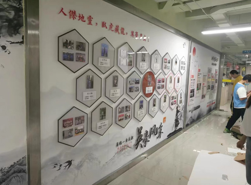 要制作一個便宜的文化墻，可以考慮以下幾個方法(圖3)